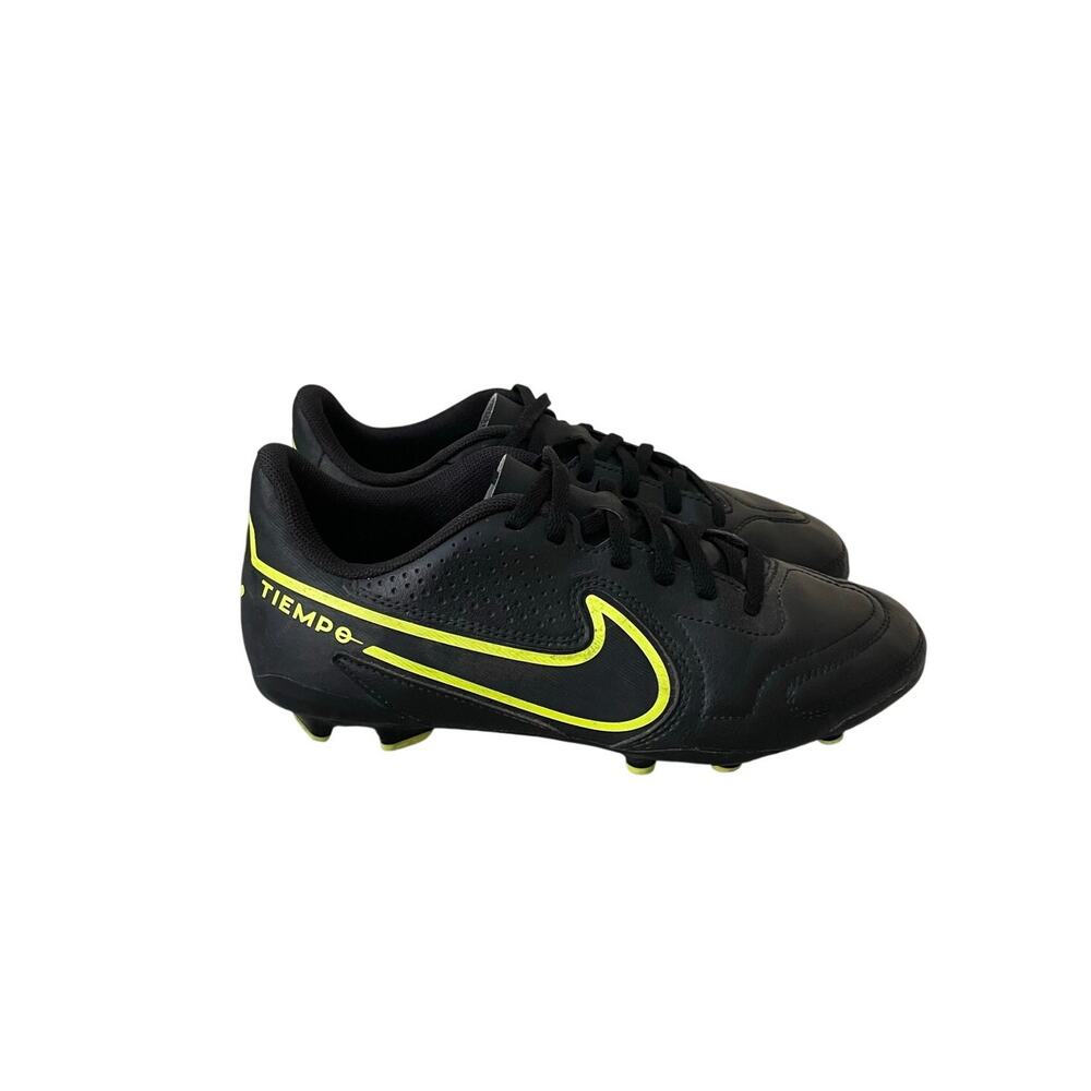 Nike Tiempo JR Legent 9 Youth Size 5 Black Yellow Neon Soccer Cleats